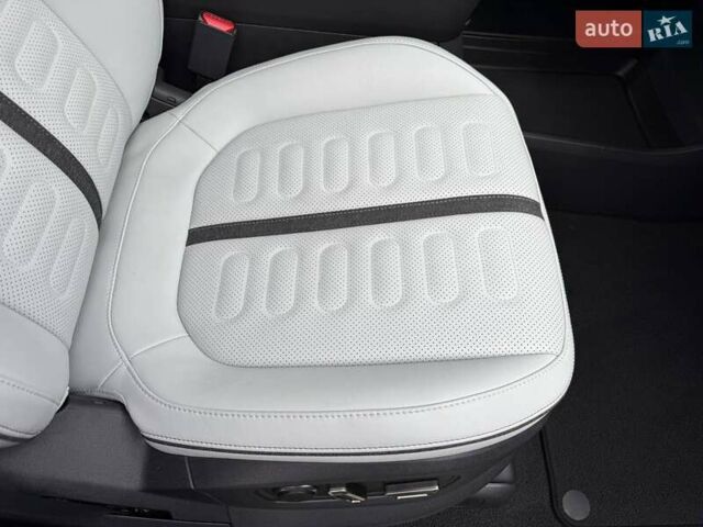 Зеленый Rivian R1S, объемом двигателя 0 л и пробегом 11 тыс. км за 49999 $, фото 195 на Automoto.ua