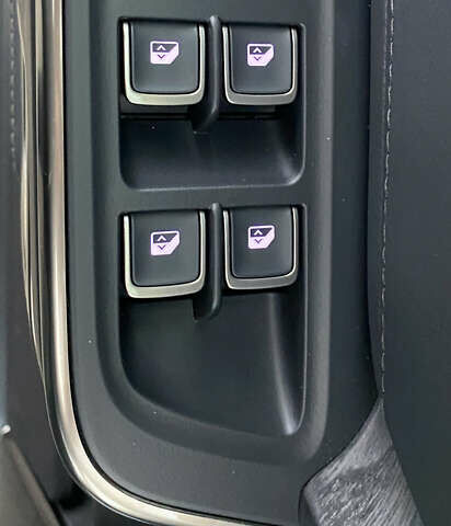 Зелений Rivian R1S, об'ємом двигуна 0 л та пробігом 26 тис. км за 49950 $, фото 22 на Automoto.ua