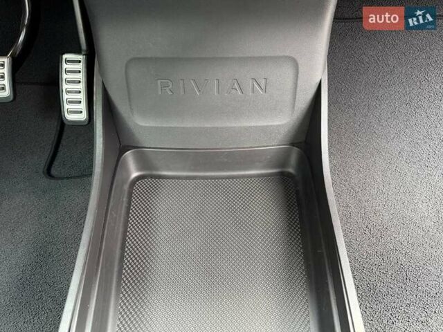 Зеленый Rivian R1S, объемом двигателя 0 л и пробегом 11 тыс. км за 49999 $, фото 192 на Automoto.ua