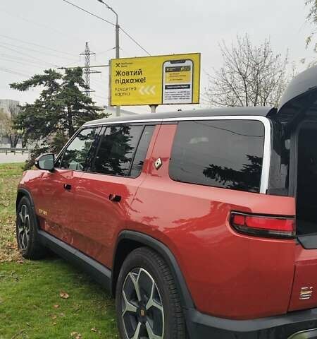Оранжевый Rivian R1S, объемом двигателя 0 л и пробегом 79 тыс. км за 48000 $, фото 2 на Automoto.ua