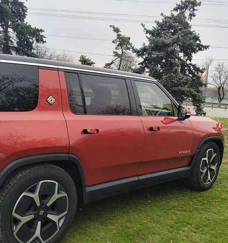 Оранжевый Rivian R1S, объемом двигателя 0 л и пробегом 79 тыс. км за 48000 $, фото 3 на Automoto.ua