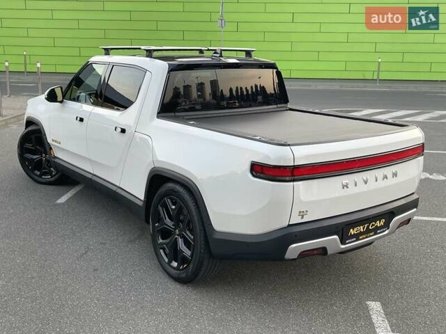 Белый Rivian R1T, объемом двигателя 0 л и пробегом 10 тыс. км за 49500 $, фото 16 на Automoto.ua