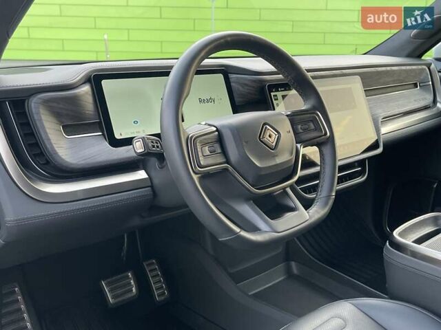 Белый Rivian R1T, объемом двигателя 0 л и пробегом 10 тыс. км за 49500 $, фото 24 на Automoto.ua