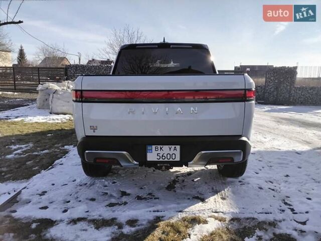 Белый Rivian R1T, объемом двигателя 0 л и пробегом 33 тыс. км за 49000 $, фото 9 на Automoto.ua
