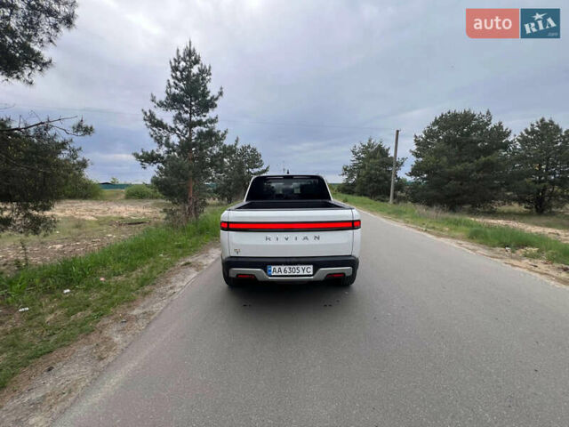 Білий Rivian R1T, об'ємом двигуна 0 л та пробігом 43 тис. км за 49500 $, фото 3 на Automoto.ua