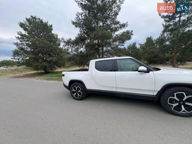 Білий Rivian R1T, об'ємом двигуна 0 л та пробігом 43 тис. км за 49500 $, фото 1 на Automoto.ua
