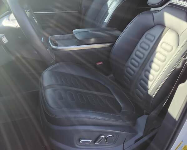 Белый Rivian R1T, объемом двигателя 0 л и пробегом 33 тыс. км за 49000 $, фото 16 на Automoto.ua