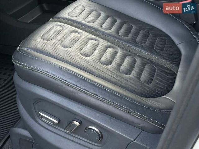 Белый Rivian R1T, объемом двигателя 0 л и пробегом 10 тыс. км за 49500 $, фото 25 на Automoto.ua