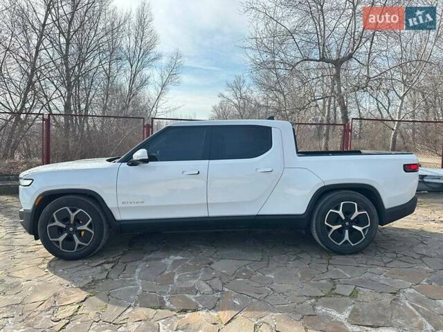 Белый Rivian R1T, объемом двигателя 0 л и пробегом 27 тыс. км за 55000 $, фото 17 на Automoto.ua