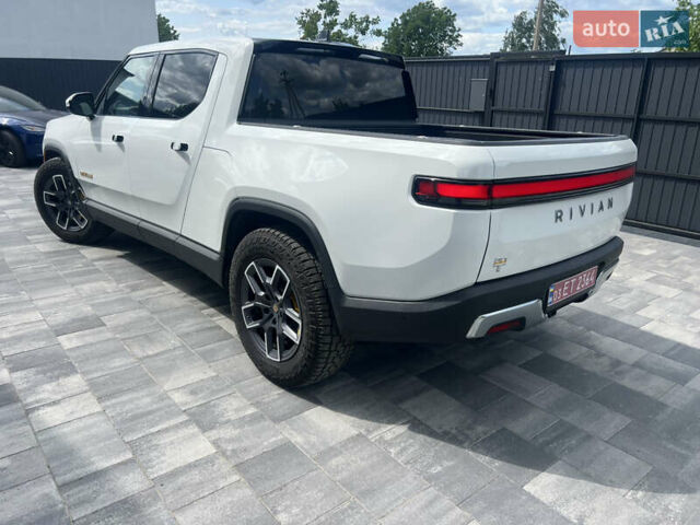 Белый Rivian R1T, объемом двигателя 0 л и пробегом 23 тыс. км за 46900 $, фото 3 на Automoto.ua