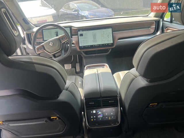 Белый Rivian R1T, объемом двигателя 0 л и пробегом 23 тыс. км за 46900 $, фото 11 на Automoto.ua