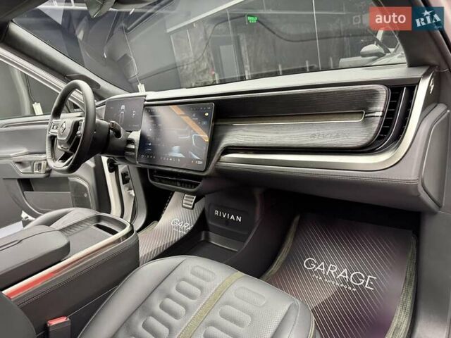 Білий Rivian R1T, об'ємом двигуна 0 л та пробігом 12 тис. км за 46500 $, фото 67 на Automoto.ua