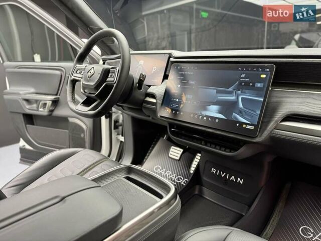 Білий Rivian R1T, об'ємом двигуна 0 л та пробігом 12 тис. км за 46500 $, фото 69 на Automoto.ua