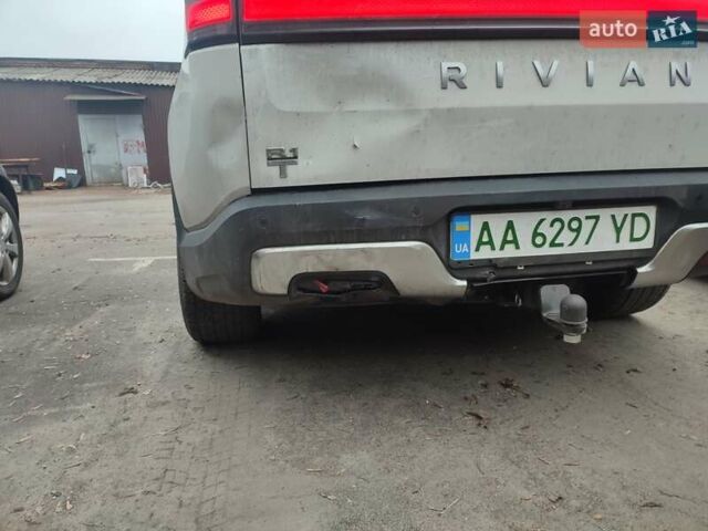 Белый Rivian R1T, объемом двигателя 0 л и пробегом 22 тыс. км за 41000 $, фото 6 на Automoto.ua