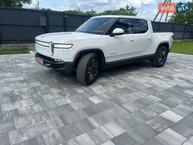 Белый Rivian R1T, объемом двигателя 0 л и пробегом 23 тыс. км за 46900 $, фото 1 на Automoto.ua
