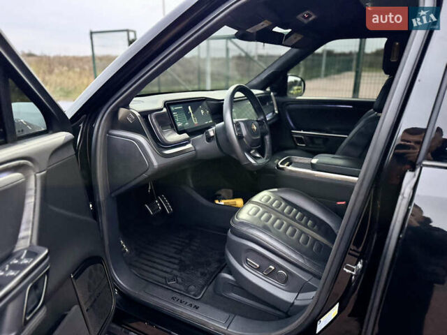 Черный Rivian R1T, объемом двигателя 0 л и пробегом 66 тыс. км за 43900 $, фото 24 на Automoto.ua