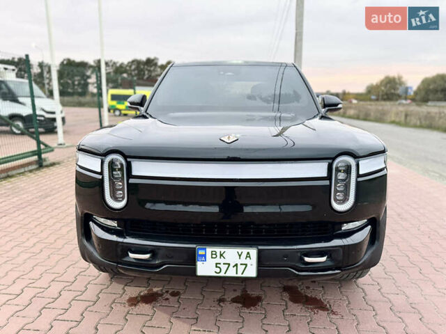 Черный Rivian R1T, объемом двигателя 0 л и пробегом 66 тыс. км за 43900 $, фото 7 на Automoto.ua