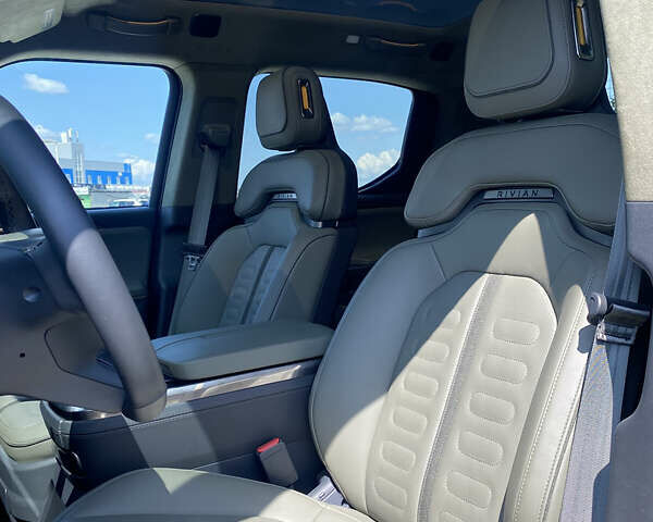 Черный Rivian R1T, объемом двигателя 0 л и пробегом 6 тыс. км за 62900 $, фото 12 на Automoto.ua