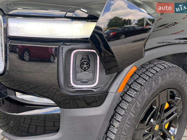Чорний Rivian R1T, об'ємом двигуна 0 л та пробігом 47 тис. км за 57950 $, фото 15 на Automoto.ua