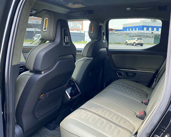 Черный Rivian R1T, объемом двигателя 0 л и пробегом 6 тыс. км за 62900 $, фото 32 на Automoto.ua