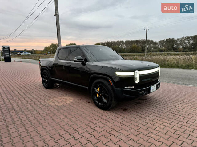 Черный Rivian R1T, объемом двигателя 0 л и пробегом 66 тыс. км за 43900 $, фото 3 на Automoto.ua