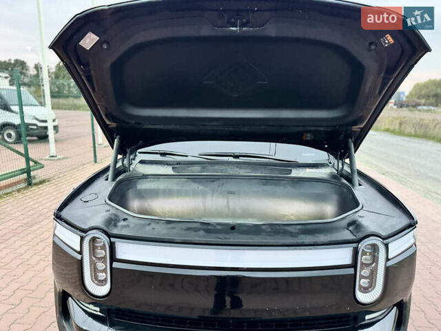 Черный Rivian R1T, объемом двигателя 0 л и пробегом 66 тыс. км за 43900 $, фото 18 на Automoto.ua
