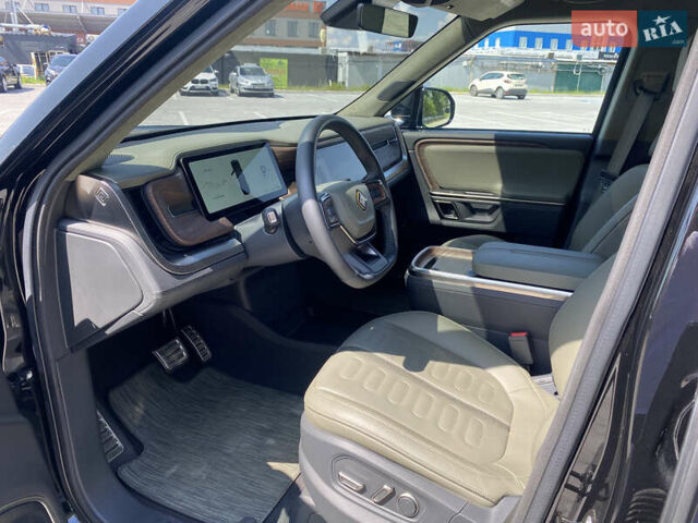 Черный Rivian R1T, объемом двигателя 0 л и пробегом 6 тыс. км за 62900 $, фото 10 на Automoto.ua