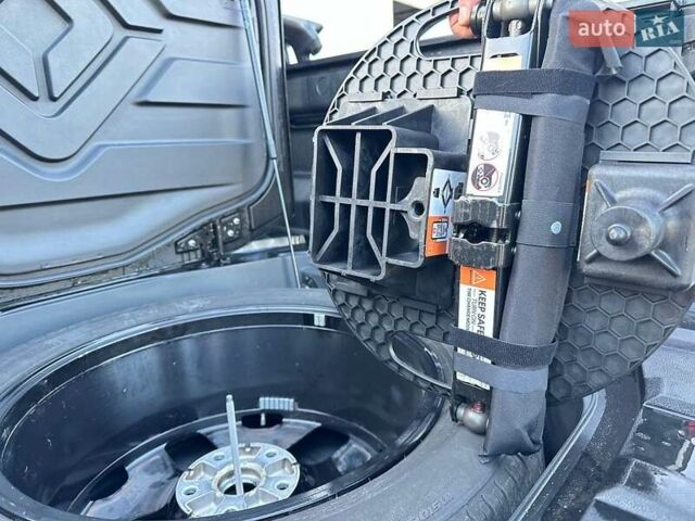 Черный Rivian R1T, объемом двигателя 0 л и пробегом 25 тыс. км за 64700 $, фото 15 на Automoto.ua