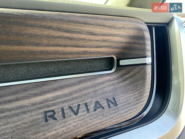 Черный Rivian R1T, объемом двигателя 0 л и пробегом 6 тыс. км за 62900 $, фото 18 на Automoto.ua