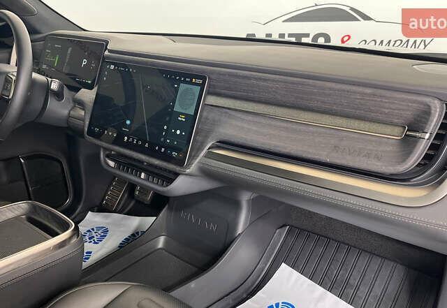 Черный Rivian R1T, объемом двигателя 0 л и пробегом 47 тыс. км за 49950 $, фото 9 на Automoto.ua