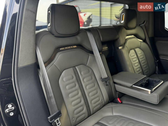 Черный Rivian R1T, объемом двигателя 0 л и пробегом 6 тыс. км за 63000 $, фото 56 на Automoto.ua