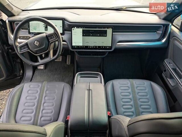Чорний Rivian R1T, об'ємом двигуна 0 л та пробігом 11 тис. км за 33800 $, фото 7 на Automoto.ua