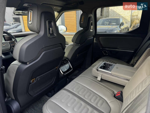Черный Rivian R1T, объемом двигателя 0 л и пробегом 6 тыс. км за 63000 $, фото 38 на Automoto.ua