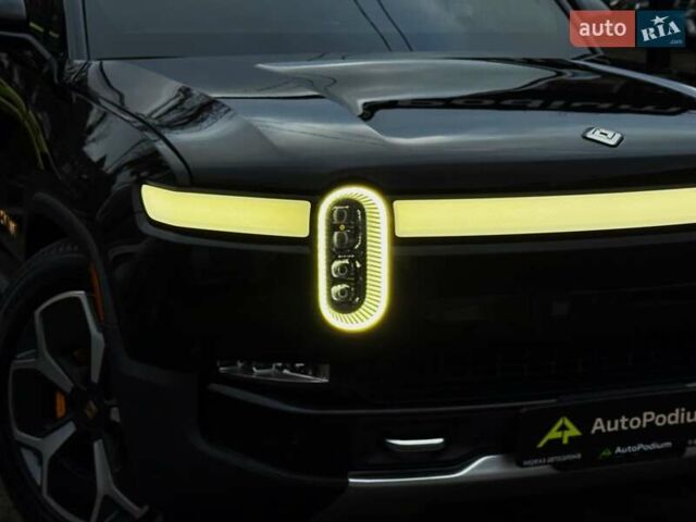 Чорний Rivian R1T, об'ємом двигуна 0 л та пробігом 4 тис. км за 67500 $, фото 8 на Automoto.ua