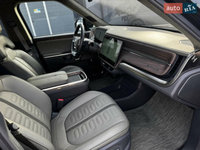 Черный Rivian R1T, объемом двигателя 0 л и пробегом 6 тыс. км за 63000 $, фото 58 на Automoto.ua