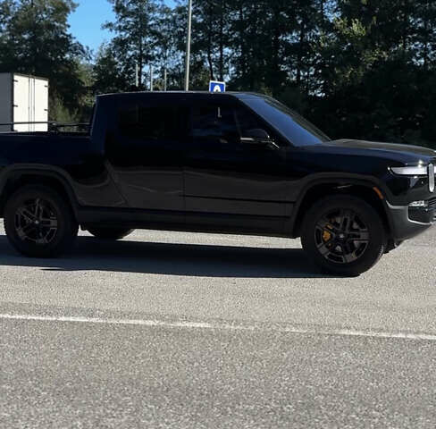 Черный Rivian R1T, объемом двигателя 0 л и пробегом 7 тыс. км за 62500 $, фото 6 на Automoto.ua