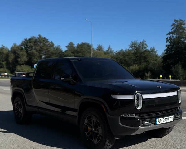 Черный Rivian R1T, объемом двигателя 0 л и пробегом 7 тыс. км за 62500 $, фото 3 на Automoto.ua