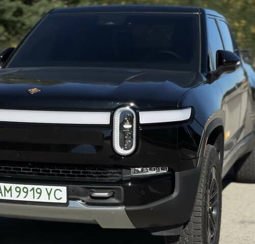 Черный Rivian R1T, объемом двигателя 0 л и пробегом 7 тыс. км за 62500 $, фото 4 на Automoto.ua