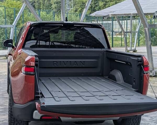 Красный Rivian R1T, объемом двигателя 0 л и пробегом 11 тыс. км за 59900 $, фото 10 на Automoto.ua