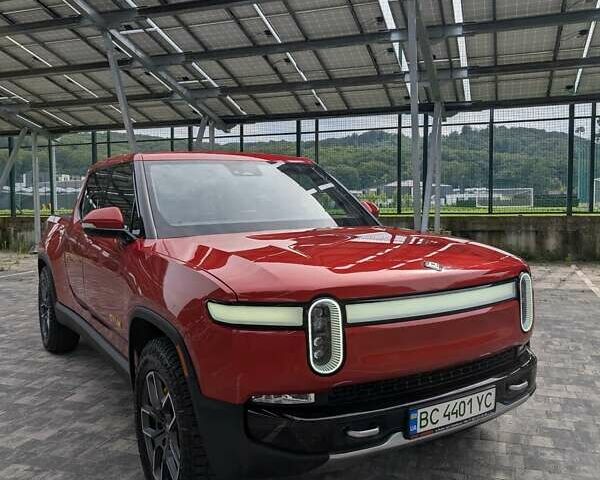 Красный Rivian R1T, объемом двигателя 0 л и пробегом 11 тыс. км за 59900 $, фото 2 на Automoto.ua