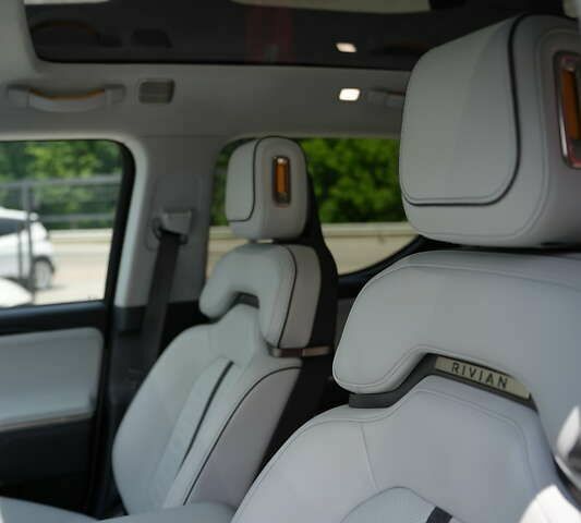 Rivian R1T, об'ємом двигуна 0 л та пробігом 33 тис. км за 52000 $, фото 19 на Automoto.ua