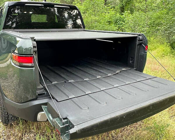 Rivian R1T, объемом двигателя 0 л и пробегом 60 тыс. км за 49900 $, фото 32 на Automoto.ua