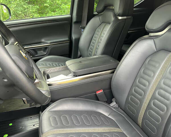 Rivian R1T, объемом двигателя 0 л и пробегом 60 тыс. км за 49900 $, фото 6 на Automoto.ua