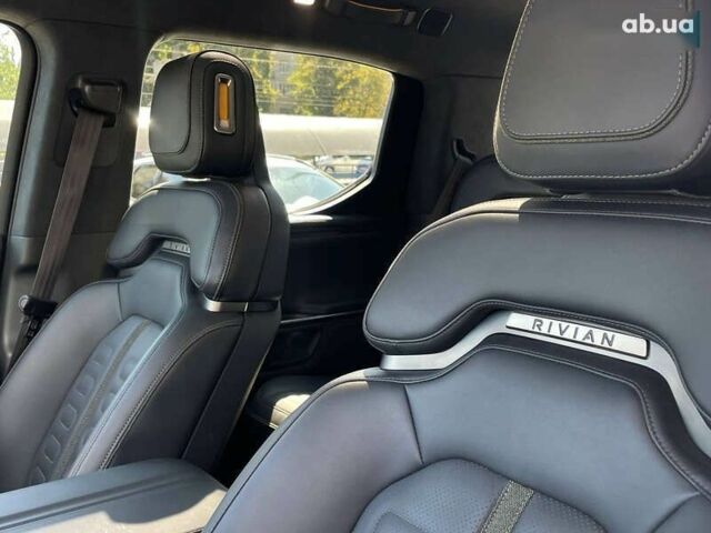 Rivian R1T, объемом двигателя 0 л и пробегом 20 тыс. км за 54900 $, фото 16 на Automoto.ua