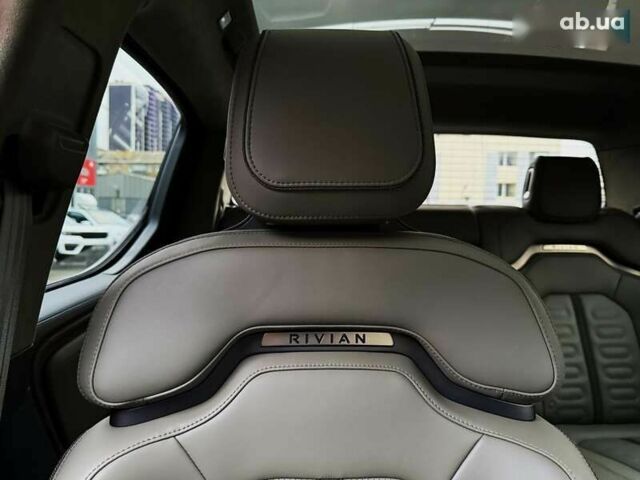 Rivian R1T, объемом двигателя 0 л и пробегом 4 тыс. км за 67500 $, фото 29 на Automoto.ua