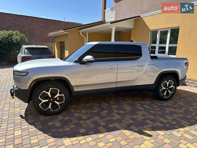 Сірий Rivian R1T, об'ємом двигуна 0 л та пробігом 64 тис. км за 43500 $, фото 13 на Automoto.ua