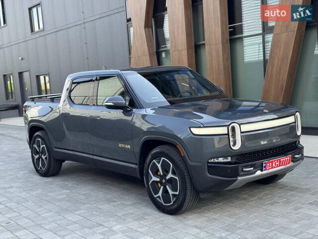 Серый Rivian R1T, объемом двигателя 0 л и пробегом 40 тыс. км за 54000 $, фото 3 на Automoto.ua
