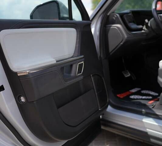 Серый Rivian R1T, объемом двигателя 0 л и пробегом 43 тыс. км за 47500 $, фото 21 на Automoto.ua