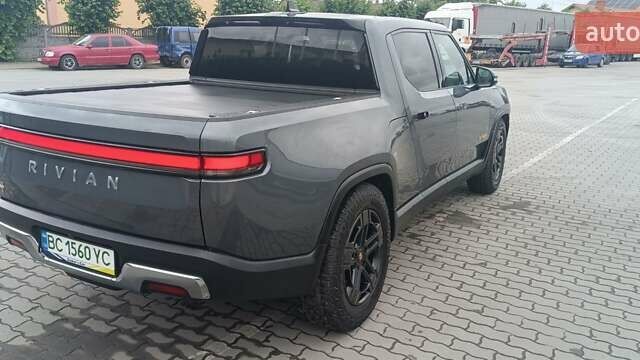 Сірий Rivian R1T, об'ємом двигуна 0 л та пробігом 50 тис. км за 45000 $, фото 6 на Automoto.ua