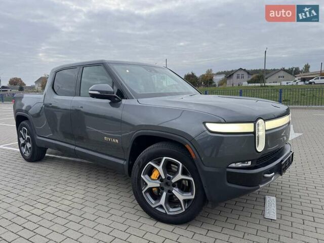 Сірий Rivian R1T, об'ємом двигуна 0 л та пробігом 68 тис. км за 37300 $, фото 1 на Automoto.ua